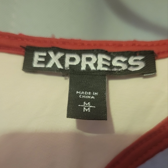 Express dress - Picture 3 of 5
